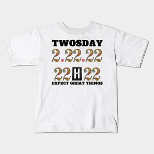 twosday tuesday february 22nd 2022 Kids T-Shirt